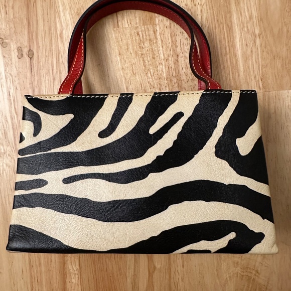 Dooney & Bourke Mini Bag - Picture 4 of 8